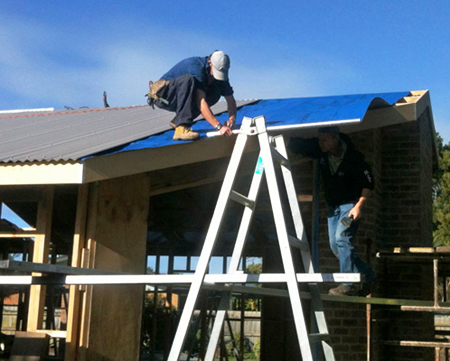 How steel roofs are installed